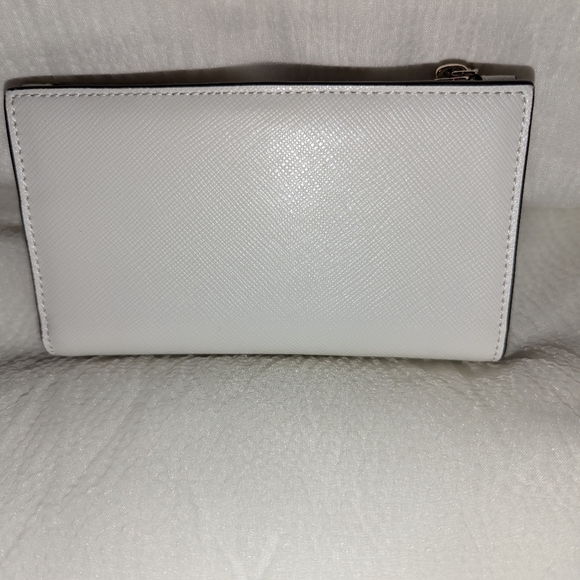 Kate Spade Spencer Spade Clover Butterfly Bi-fold Wallet White LNC - Picture 2 of 10